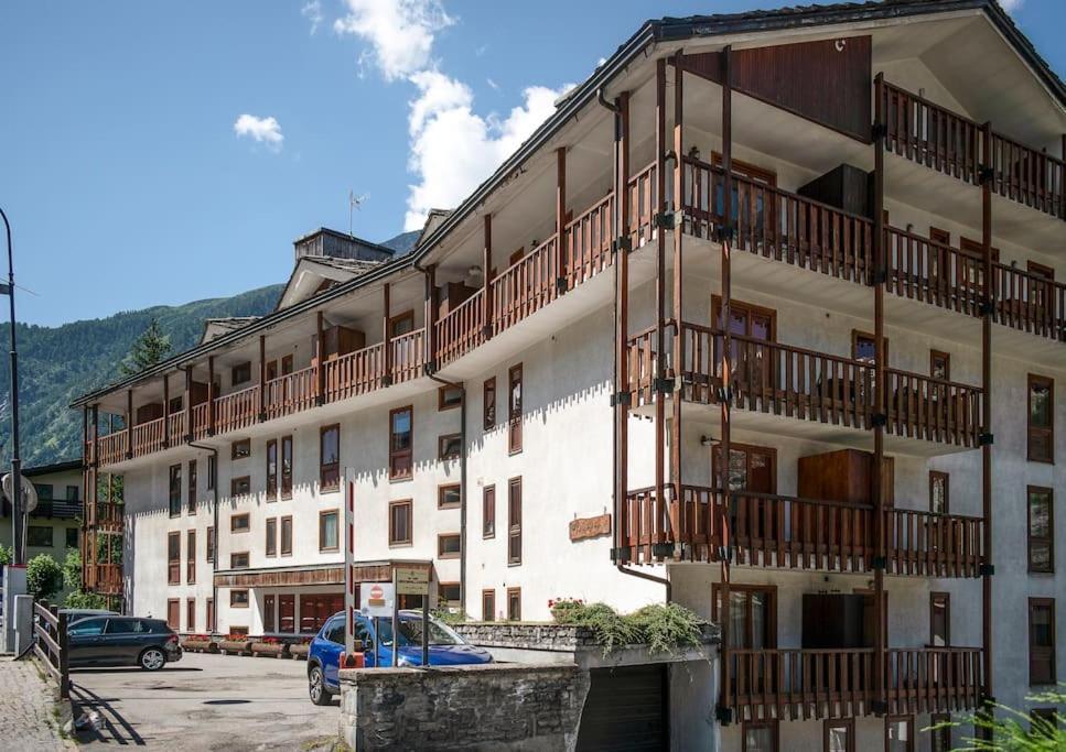 Chetif Apartment - Courmayeur Center Esterno foto